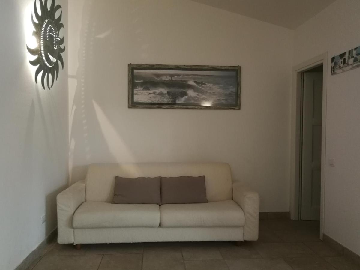 The Sunny House Apartamento Villasimius Exterior foto